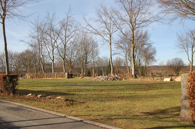 001 Grundstueck ohne Haus.jpg