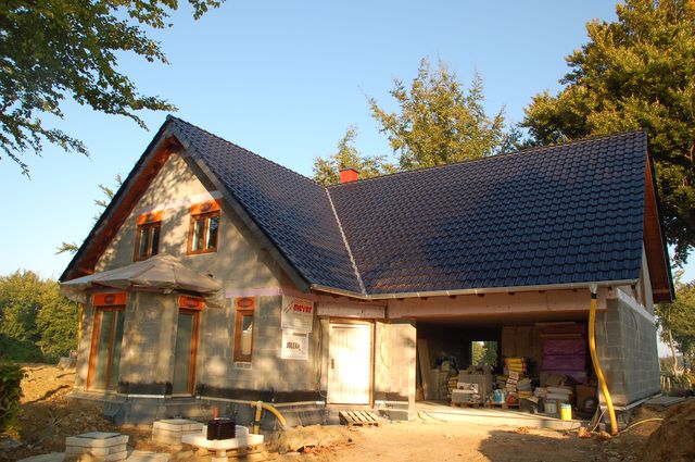 052 Dach wieder etwas mehr fertig.jpg
