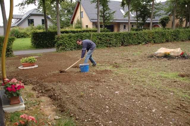 103_4 Grundstueck aufraeumen.jpg