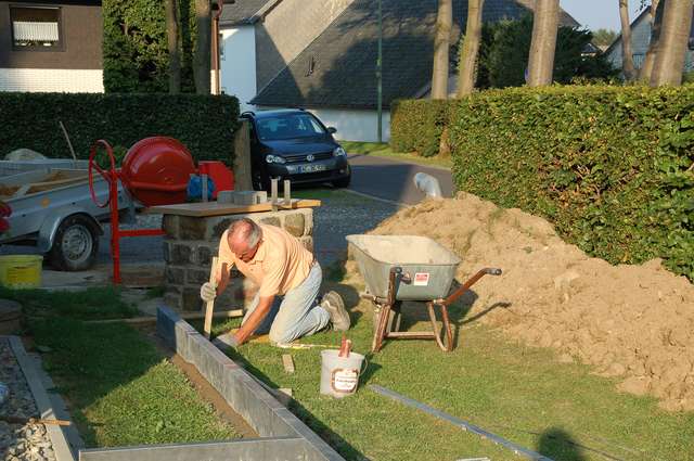 304 Umrandung Teil 3.JPG